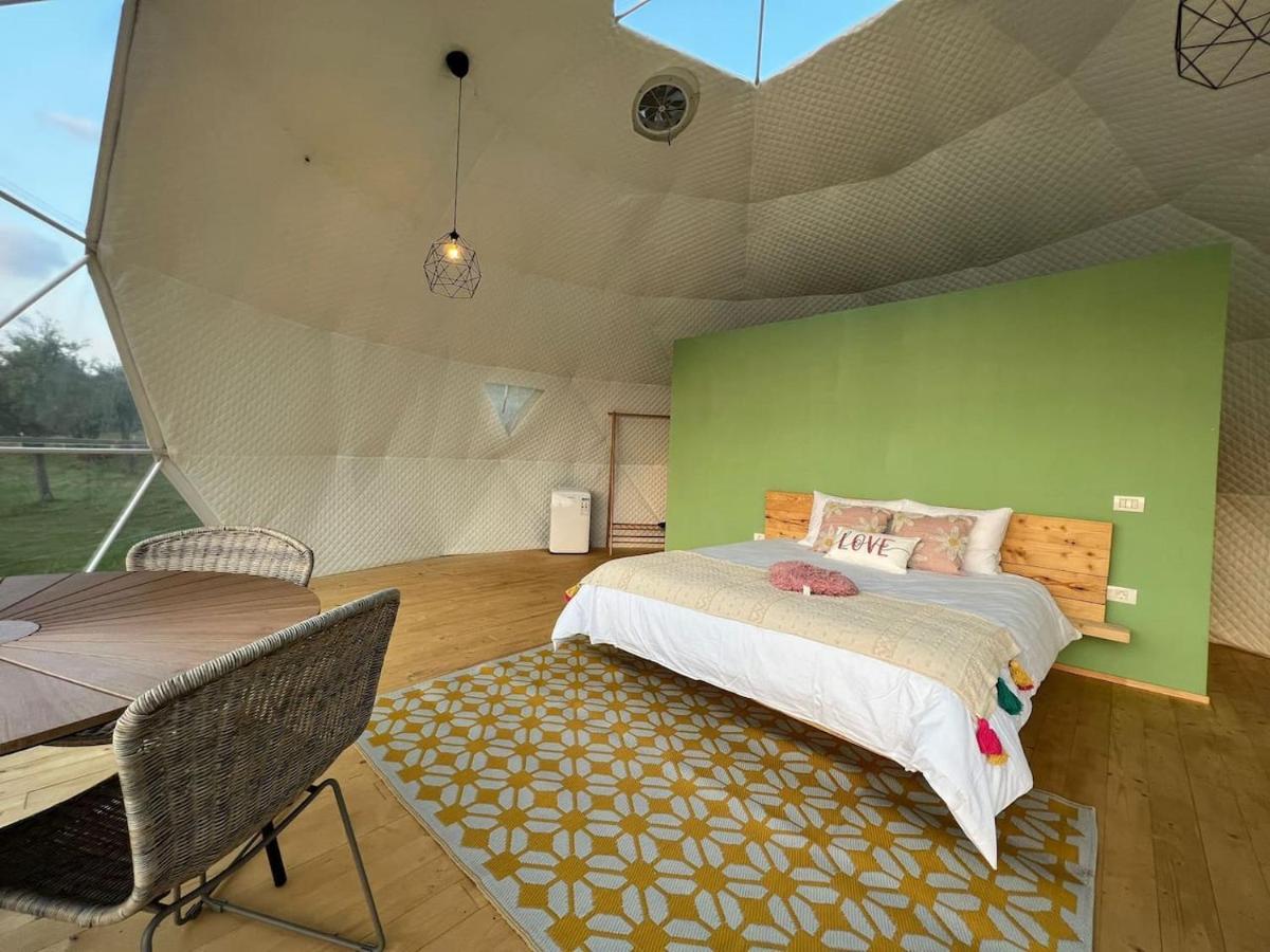 Hotel Tranquil Dome - Manta'S Retreat Glamping Cornereva Exterior foto