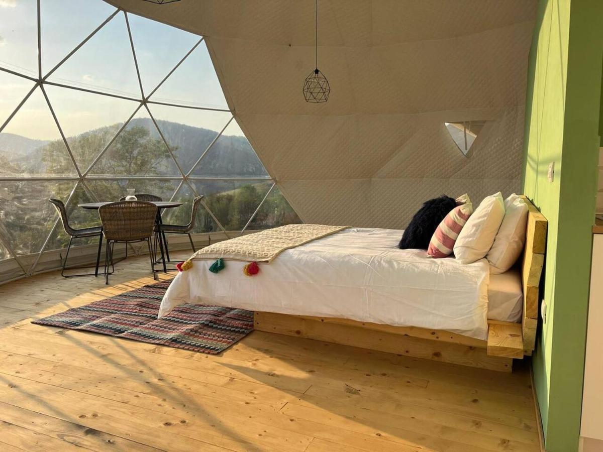Hotel Tranquil Dome - Manta'S Retreat Glamping Cornereva Exterior foto