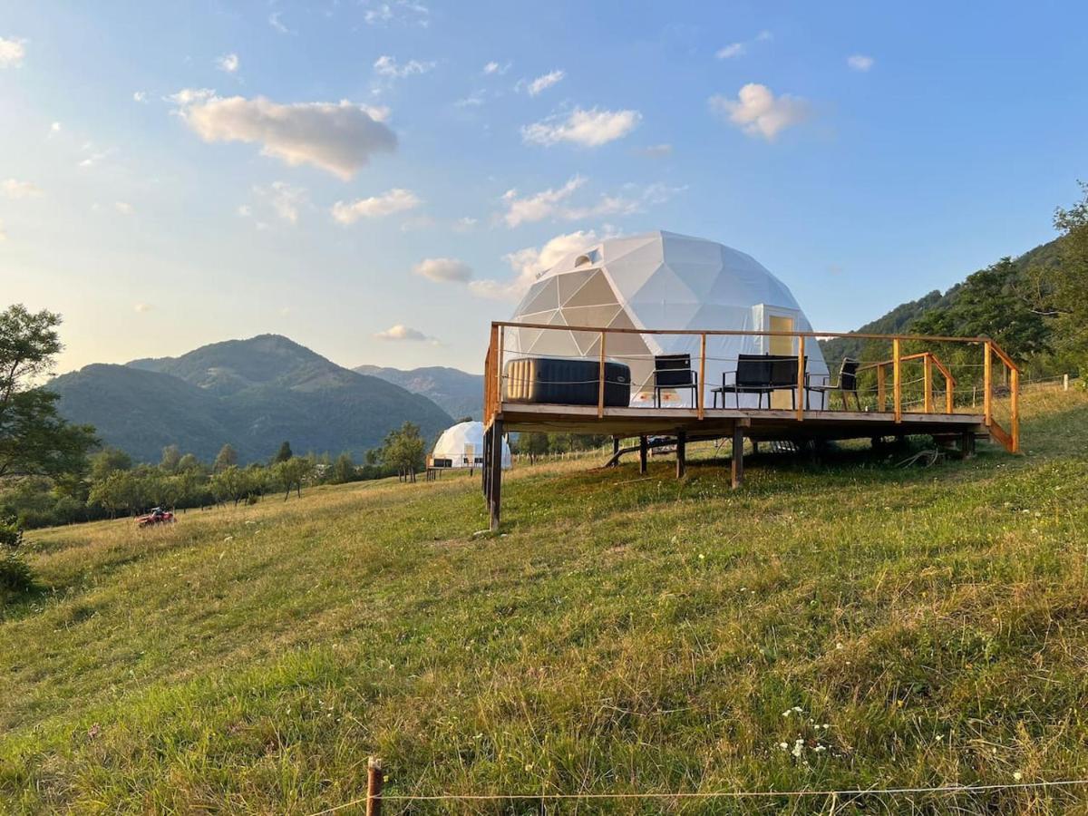 Hotel Tranquil Dome - Manta'S Retreat Glamping Cornereva Exterior foto