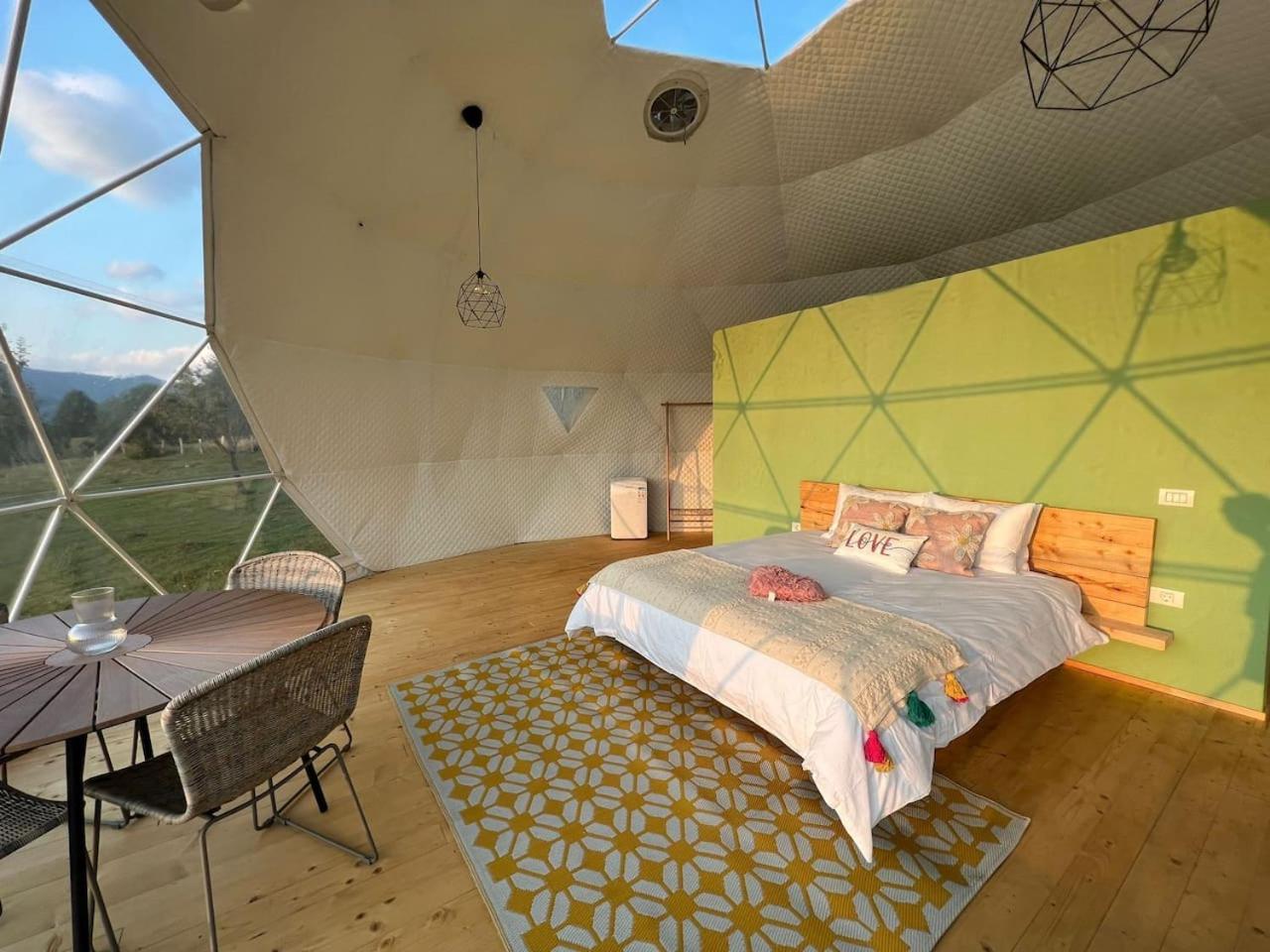 Hotel Tranquil Dome - Manta'S Retreat Glamping Cornereva Exterior foto
