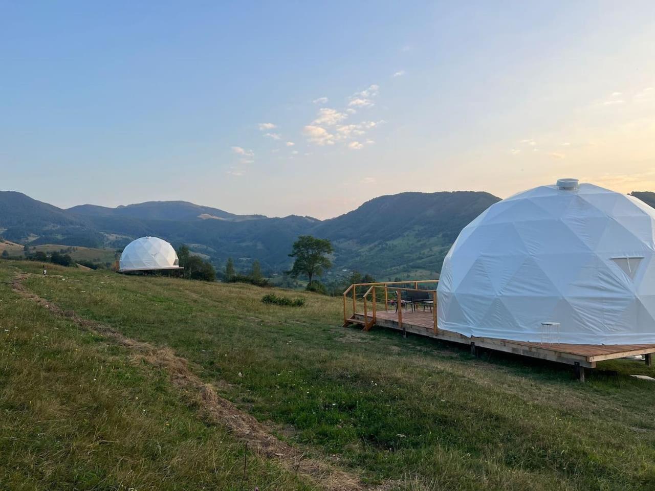 Hotel Tranquil Dome - Manta'S Retreat Glamping Cornereva Exterior foto