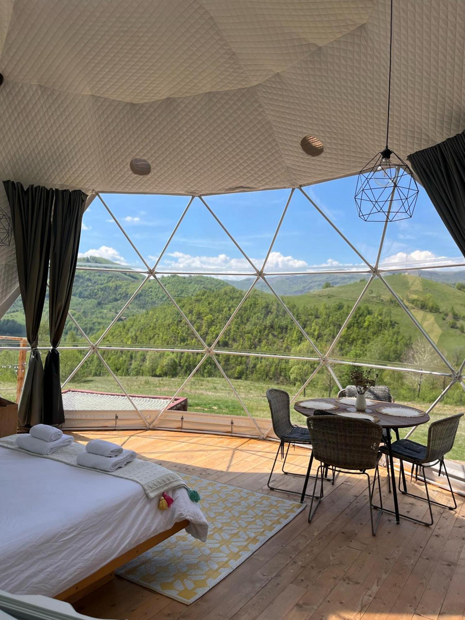 Hotel Tranquil Dome - Manta'S Retreat Glamping Cornereva Exterior foto