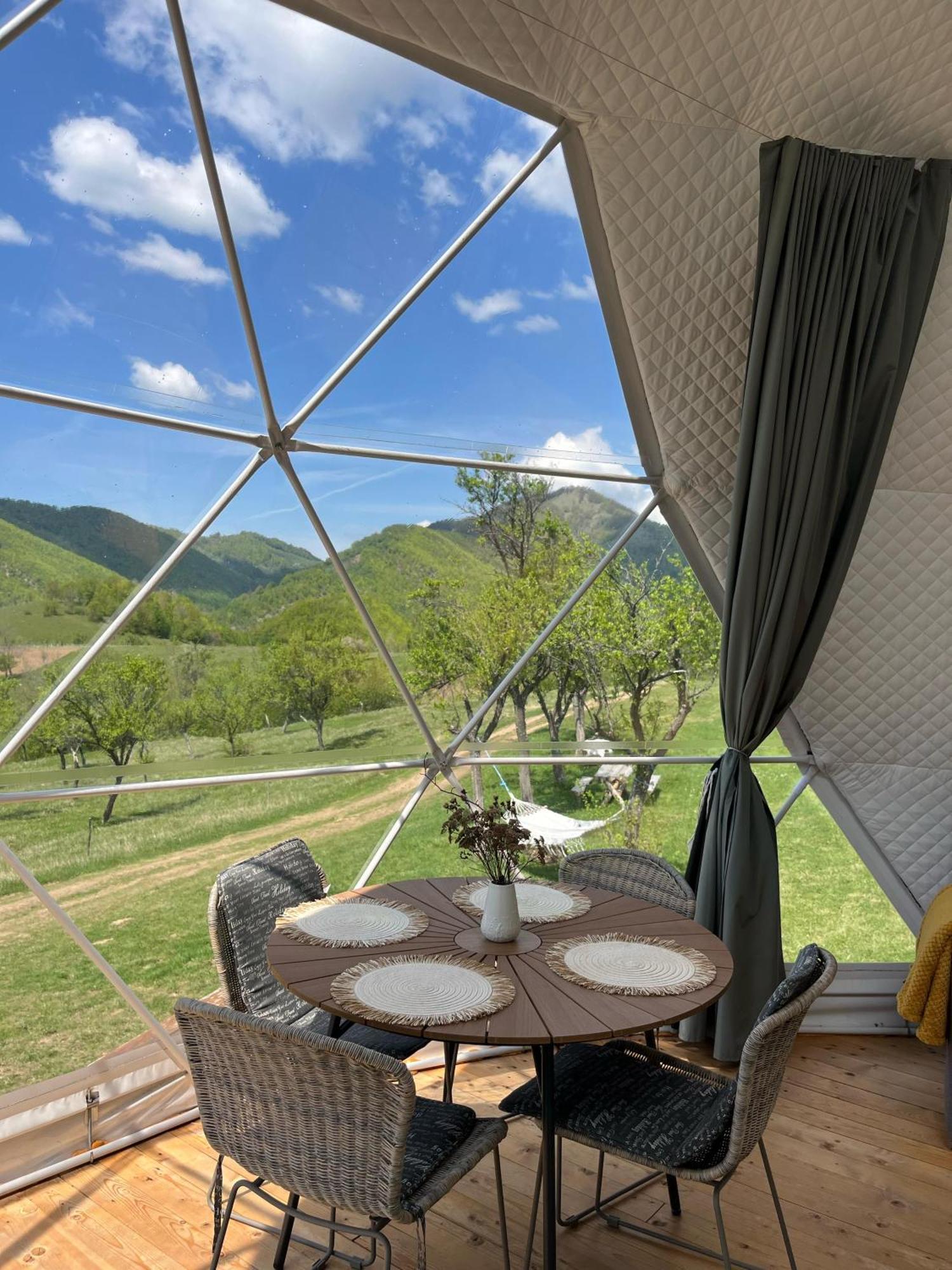 Hotel Tranquil Dome - Manta'S Retreat Glamping Cornereva Exterior foto